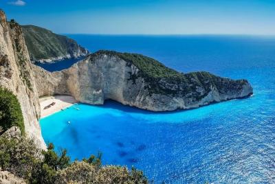 Private Tour to Shipwreck, Blue Caves & Xigia by Mercedes Benz Mi