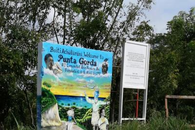 Roatan Island tour mangrove tour and garífuna village 