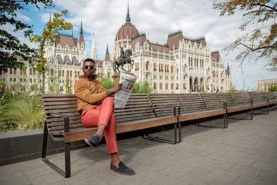 Private Scenic Photo Shoot in Pest with Your Personal Photographe