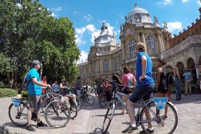 Budapest Bike Tour with a Goulash Meal Budapest Bike Tour with a Goulash Meal
