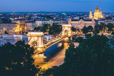 Budapest: Private Tour with a Local Budapest: Private Tour with a Local