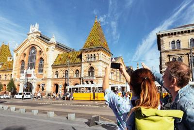 Private City Kickstart Tour: Budapest Private City Kickstart Tour: Budapest