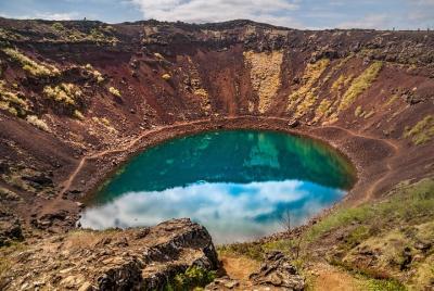 Small-Group Golden Circle Full-Day Tour from Reykjavik