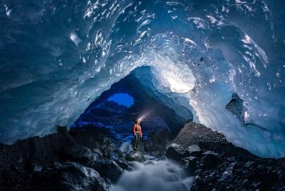 Vatnajökull Ice Cave tour