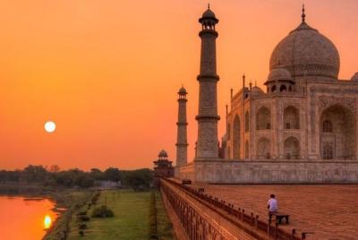 Exclusive Taj Mahal and Agra Sightseeing Tour Exclusive Taj Mahal and Agra Sightseeing Tour