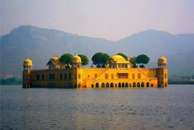 Private 2-Day Jaipur Tour from Delhi Private 2-Day Jaipur Tour from Delhi
