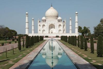 Overnight tour of Taj Mahal and Agra Fort with Fatehpur Sikri Overnight tour of Taj Mahal and Agra Fort with Fatehpur Sikri