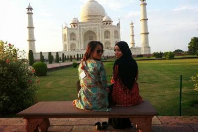 Agra Taj Mahal Tour In Sunrise and Sunset View