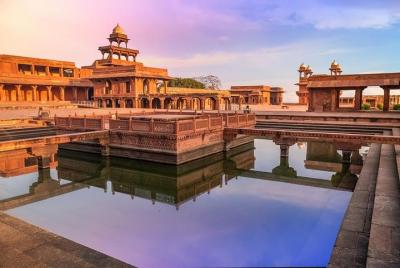 Agra to Fatehpur Sikri Half-Day Tour - A Guided Experience
