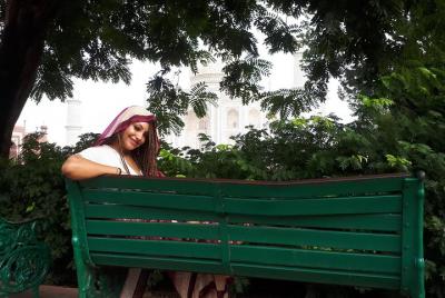 Amazing Taj Mahal Tour with Professional Guide in Agra  Amazing Taj Mahal Tour with Professional Guide in Agra