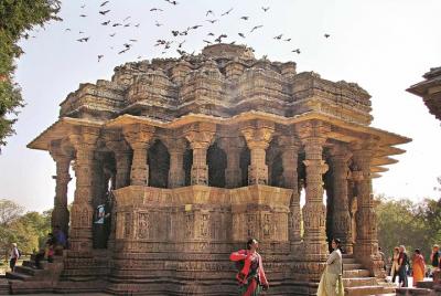 Private Tour: Patan Modhera Day Trip from Ahmedabad Private Tour: Patan Modhera Day Trip from Ahmedabad