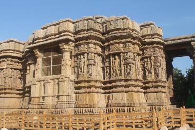 Patan Stepwell and Modhera Sun Temple from Ahmedabad Patan Stepwell and Modhera Sun Temple from Ahmedabad
