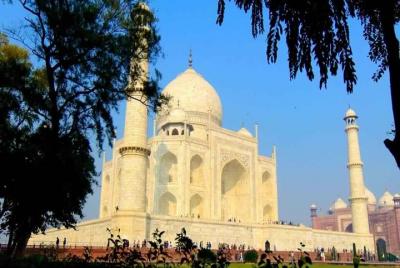 Agra city tour by Car & Driver Agra city tour by Car & Driver