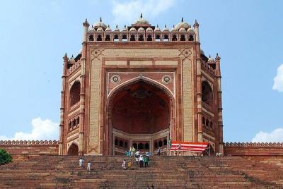 Private Transfer From Agra To Jaipur with Fatehpur Sikri and Abaneri Private Transfer From Agra To Jaipur with Fatehpur Sikri and Abaneri
