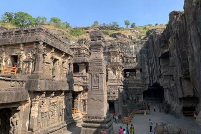 Private 3 Day Guided Tour of Ajanta & Ellora Caves With Transport All Inclusive.