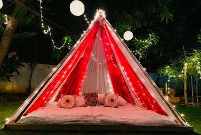 Uptreat™ Exotic Couple Experience Uptreat™ Exotic Couple Experience