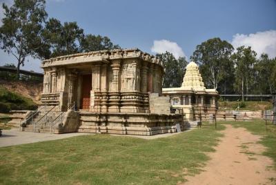 Somnathpur and Talakadu Day Trip from Bangalore - A Guided Privat Somnathpur and Talakadu Day Trip from Bangalore - A Guided Privat