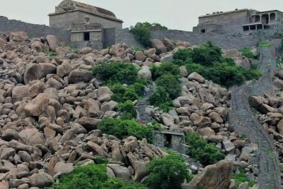 Trip to Visit Gingee Fort from Chennai