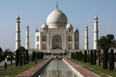 Day Trip to The Taj Mahal and Agra from Chennai with Commercial Return Flights