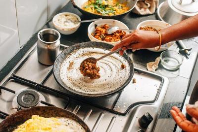 Learn to Cook Traditional South Indian cuisine at the Chennai sea