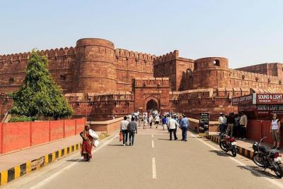 Day Trip To Agra From Chennai With Air Tickets 