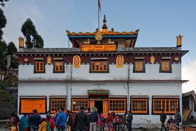 Never Ending Footsteps (3 Point).