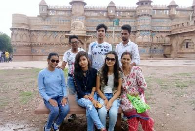 Gwalior City tour with Gwalior fort, Jai Vilas palace & Holy Temples Gwalior City tour with Gwalior fort, Jai Vilas palace & Holy Temples
