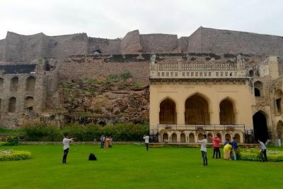 Half day Hyderabad tour to magical Golkonda fort & Qutub Shahi tombs Half day Hyderabad tour to magical Golkonda fort & Qutub Shahi tombs