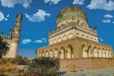 Golconda Fort & Hyderabad City Tour Golconda Fort & Hyderabad City Tour