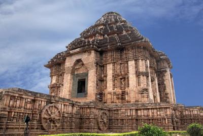 Bhubaneshwar to Konark & Chilika with Boating