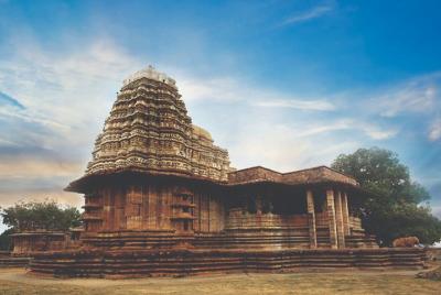 Excursion to Warangal visit Temples, Fort & Thoranam