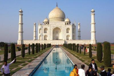 Same Day Agra Tour From Hyderabad with Return Flight Same Day Agra Tour From Hyderabad with Return Flight
