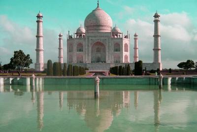 Hyderabad to Taj Mahal Sunrise and Sunset overnight tour with return flights Hyderabad to Taj Mahal Sunrise and Sunset overnight tour with return flights