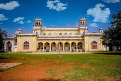 Fort, Palaces, Temples & Beach (11 Days) 