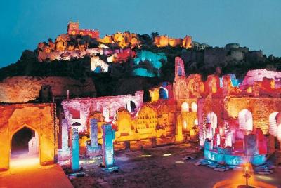 Golconda Fort Sound and Light Show from Hyderabad with Private Transport Golconda Fort Sound and Light Show from Hyderabad with Private Transport