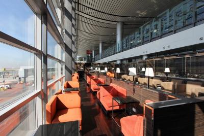 Rajiv Gandhi International Airport Plaza Premium Lounge International Departure) Rajiv Gandhi International Airport Plaza Premium Lounge International Departure)