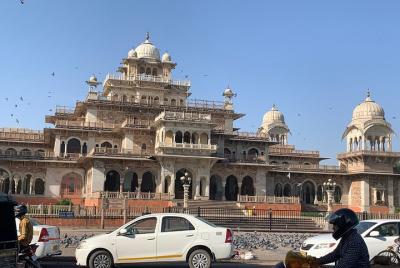 Private Jaipur Sightseeing Tour by Car and Chauffeur
