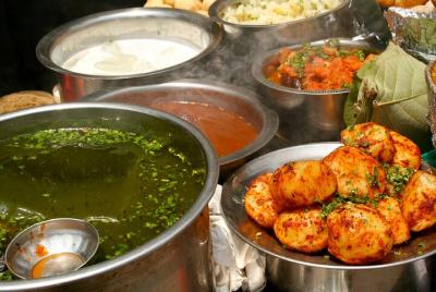 Hyderabad Street Food Crawl (2 Hours Guided Food Tasting Tour) Hyderabad Street Food Crawl (2 Hours Guided Food Tasting Tour)