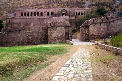 Haunted Bhangarh Fort Full Day Trip in Jaipur