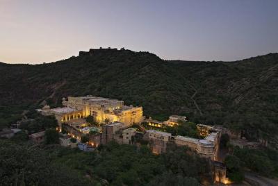 Samode Day Trip from Jaipur by Car and Driver Samode Day Trip from Jaipur by Car and Driver