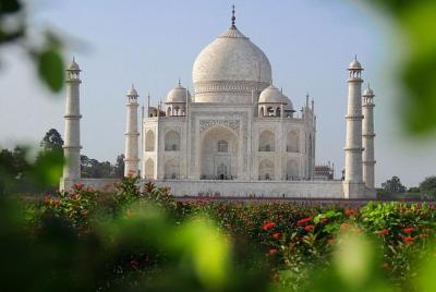 Private Taj Mahal Sunrise Full-Day Tour from Jaipur Private Taj Mahal Sunrise Full-Day Tour from Jaipur