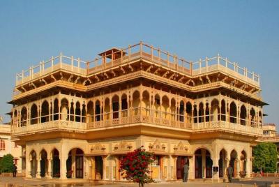 Jaipur and Delhi - A Guided 3D/2N Tour in a Private Car