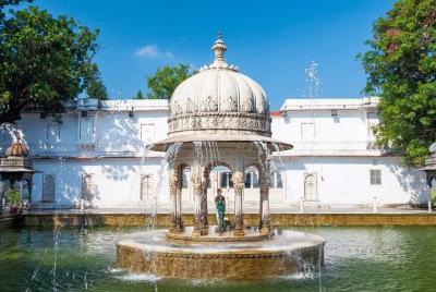 Jaipur-Udaipur - Three Days Two Nights Round Trip Tour Jaipur-Udaipur - Three Days Two Nights Round Trip Tour
