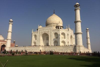 Private Full-Day Taj Mahal and Agra Fort Tour by Car from Jaipur Private Full-Day Taj Mahal and Agra Fort Tour by Car from Jaipur