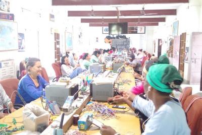 Stepping out of the Veil - visit to the unique Barefoot College, Tilonia  Stepping out of the Veil - visit to the unique Barefoot College, Tilonia