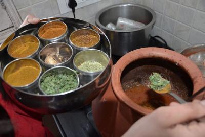 Vegetarian Rajasthani Cooking Class with a Local in Jaipur