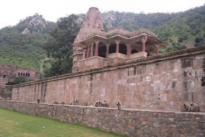 Guided Haunted Bhangarh Fort & Abhaneri Step Well Guided Haunted Bhangarh Fort & Abhaneri Step Well's Tour With Dinner With Family