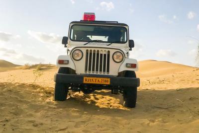 4x4 Jeep Desert Safari (NO Camel) 4x4 Jeep Desert Safari (NO Camel)