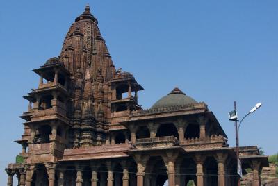 Private Tour of Toorji Step Well and Mandore Garden in Jodhpur