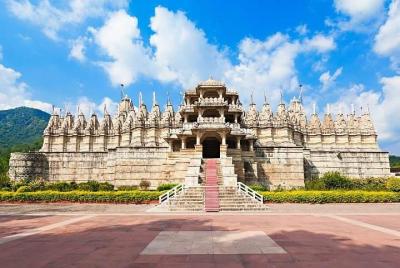 Jain Temple Full-Day Tour from Jodhpur to Udaipur